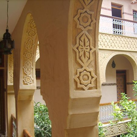 Riad Les Chrifis Navette Aeroport 24 Sur 24 Fès Eksteriør bilde