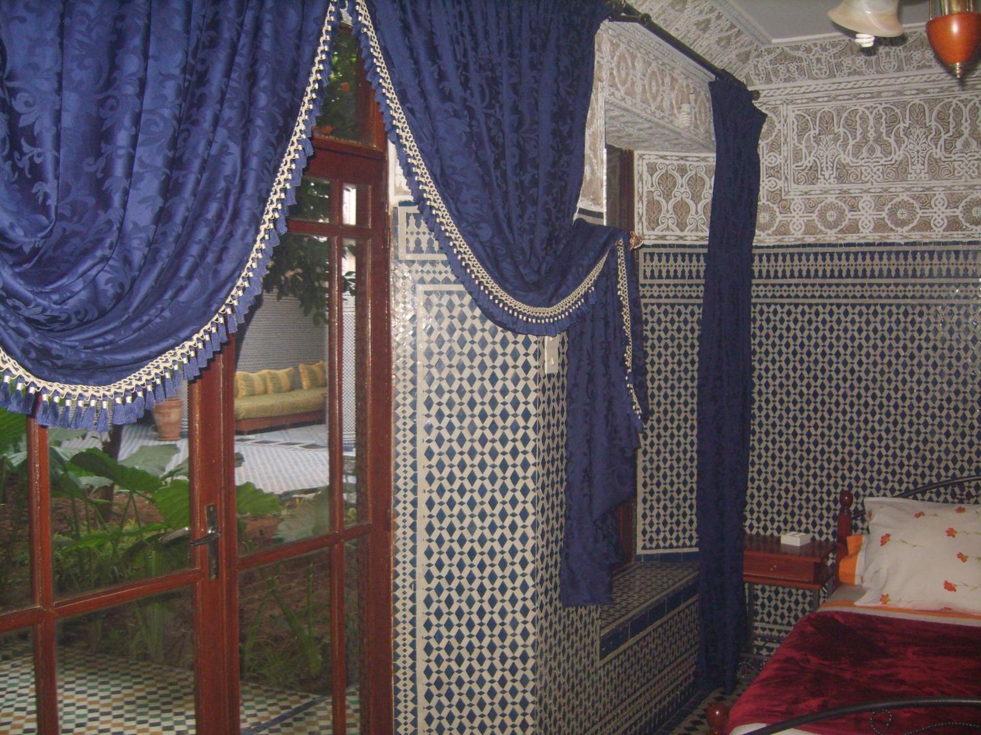 Riad Les Chrifis Navette Aeroport 24 Sur 24 Fès Rom bilde